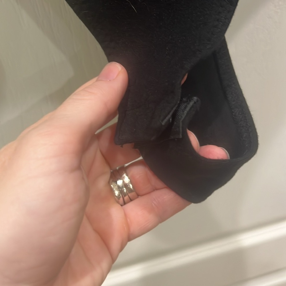 Black Scoop Neck Bodysuit - Picture 2 of 4